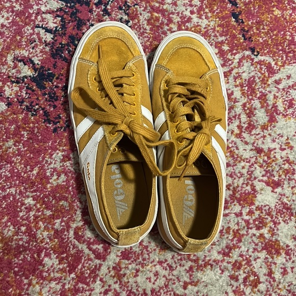 Gola sneakers// mustard color// US 8 (Euro 39)/ GUC - Picture 2 of 6